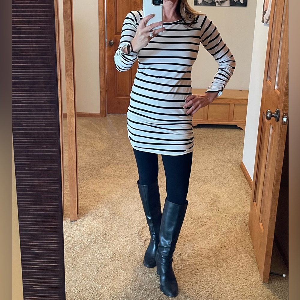 Body-con striped tunic